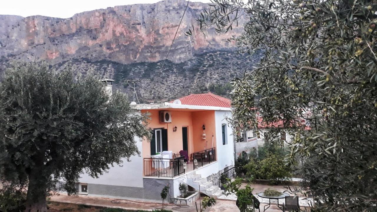 Nala'S House Daire Leonídion Dış mekan fotoğraf